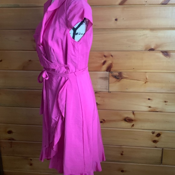 Beautiful Apt 9 Light Fuchsia/ Pink Wrap Dress.  Sz 6 - Picture 2 of 7